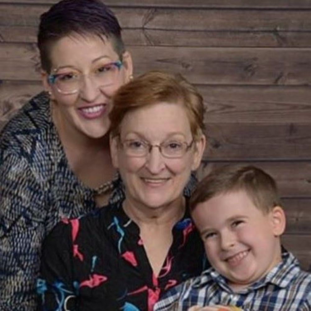 Meet your Posher, Sandy